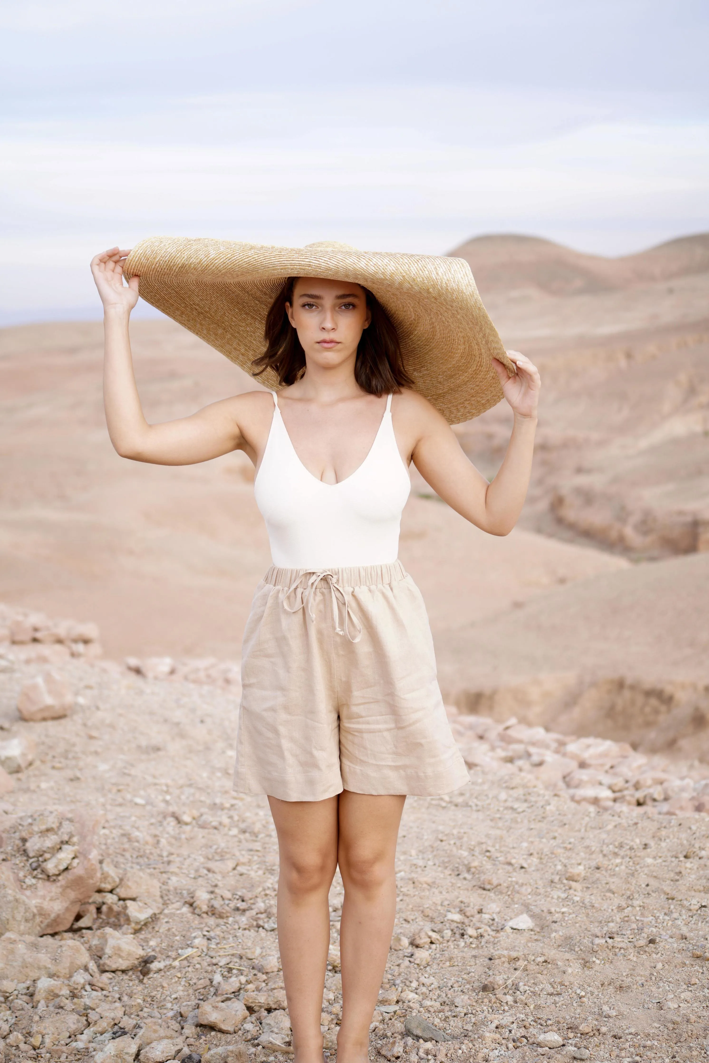 MAISON BEIGE SHORT EN LIN - FAUDA