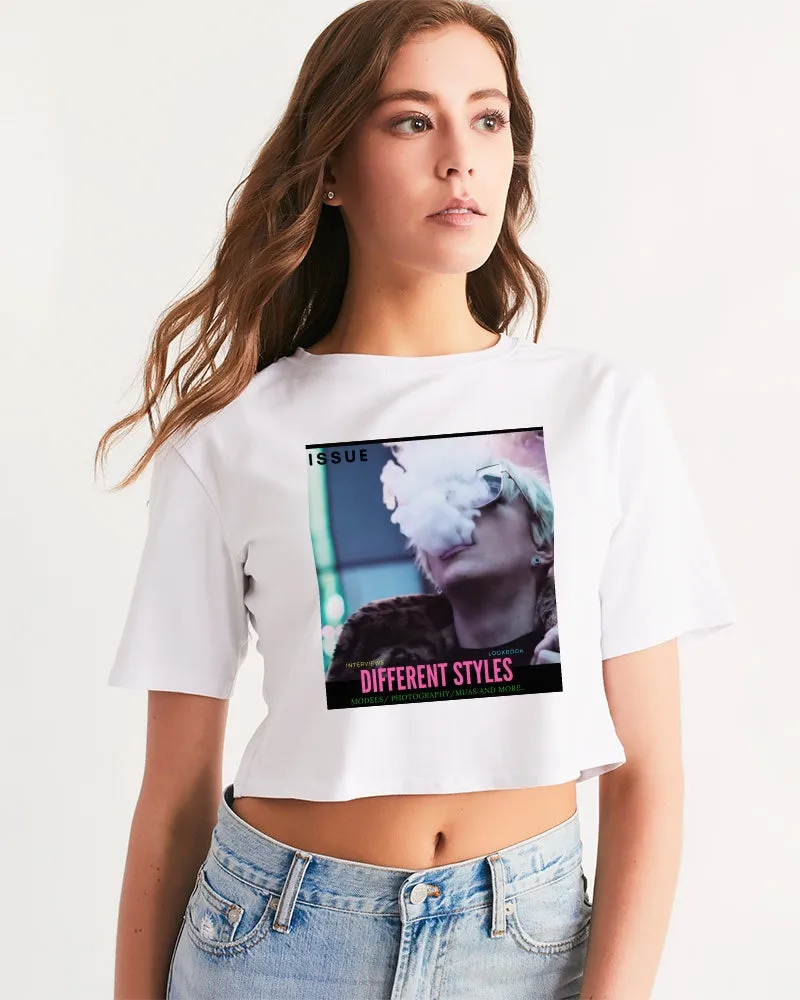 This is Frezh Issue Cover   Women's Cropped Tee